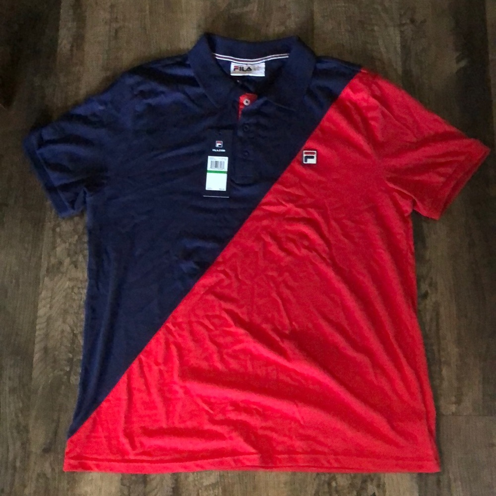 🚨Brand New Fila shirt🚨